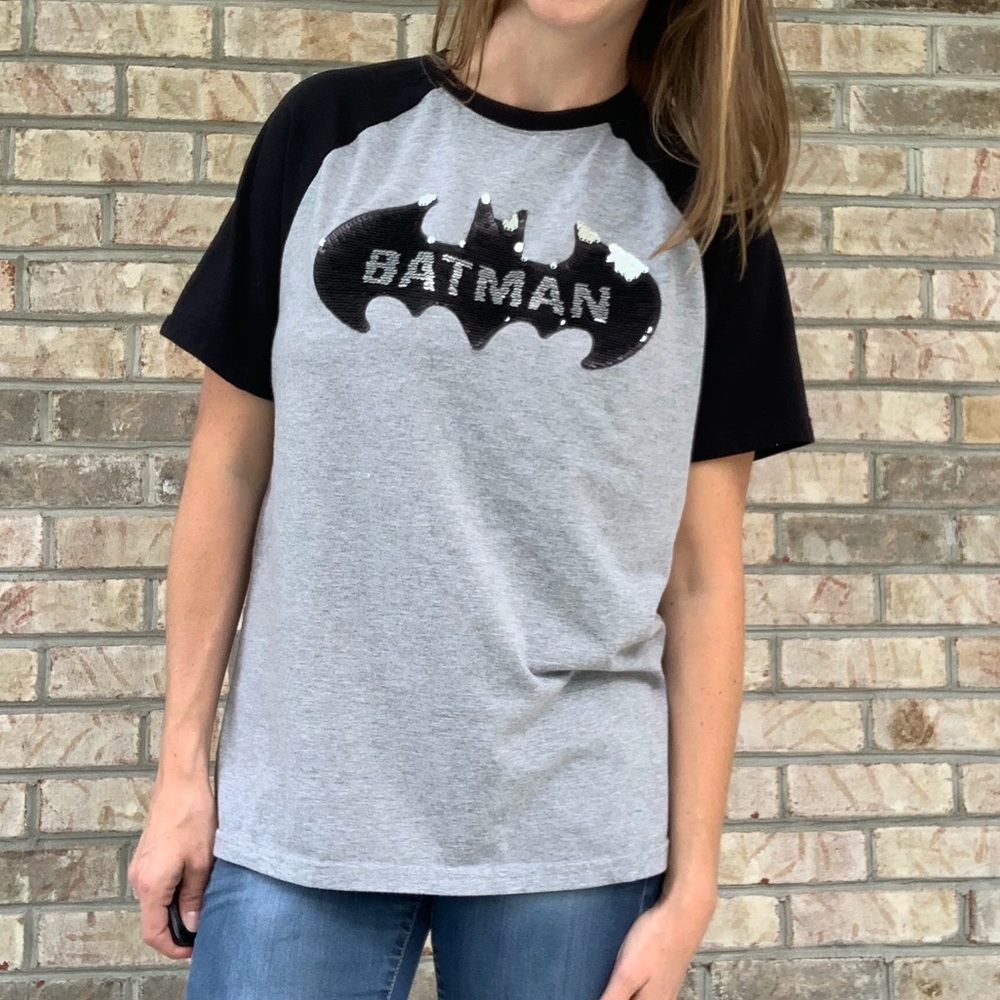 3/4 Sleeve Batman Top - The Caped Crusader